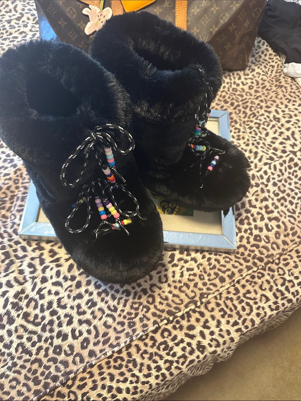Moon Boot style Black Faux Fur Beaded Winter Boots